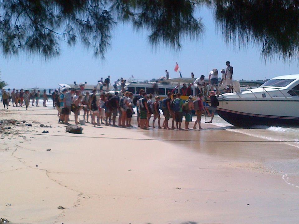 PAKET LIBURAN DI PULO LOMBOK GAYA BACKPACKER