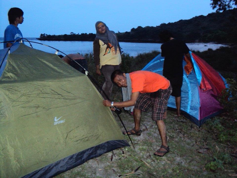 PAKET LIBURAN DI PULO LOMBOK GAYA BACKPACKER