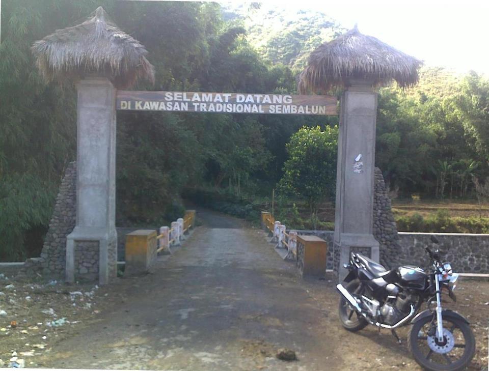 PAKET LIBURAN DI PULO LOMBOK GAYA BACKPACKER