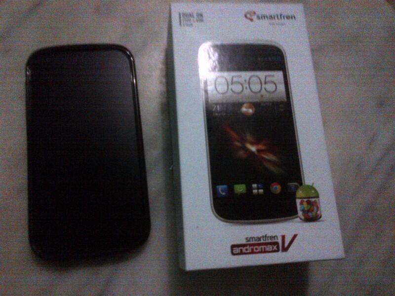WTS Smartfren Andromax V Hitam Mulus Garansi Panjang...Solo