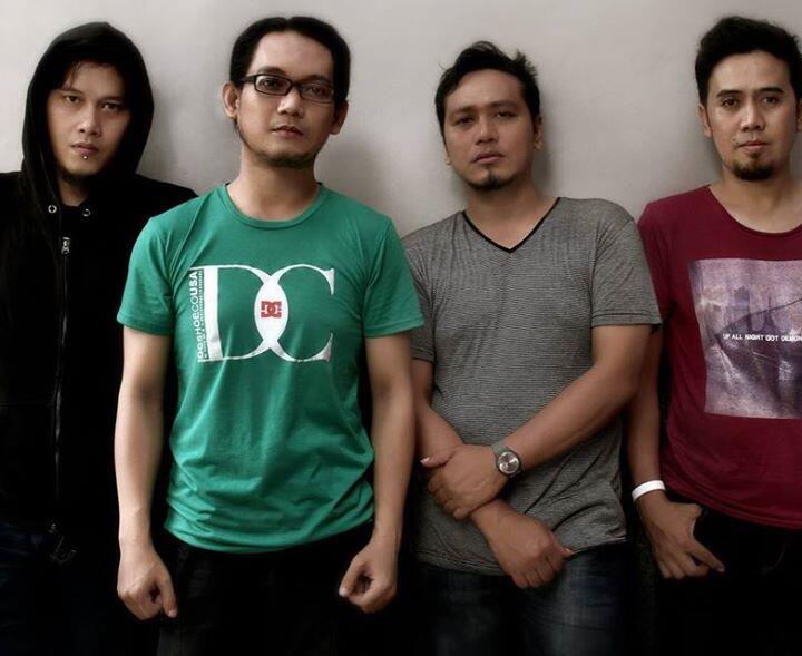 PEERKANALKAN KAMI, ARJUNA BAND