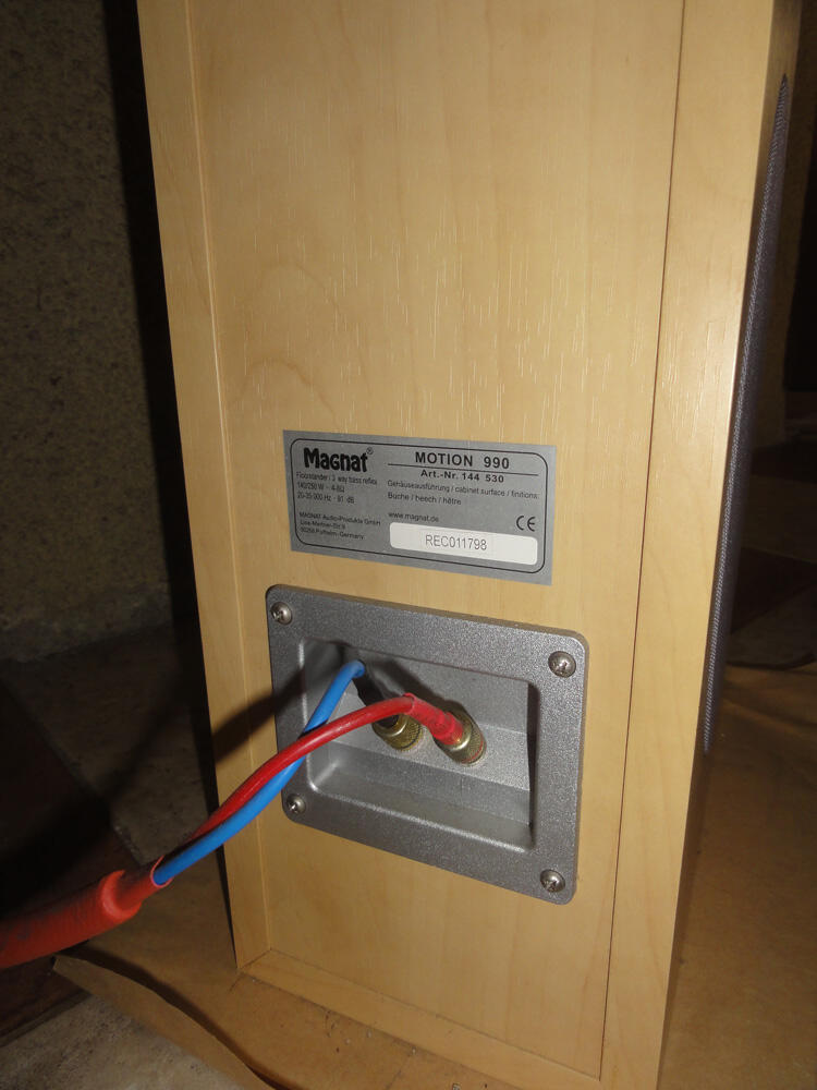Floorstand Magnat Motion 990