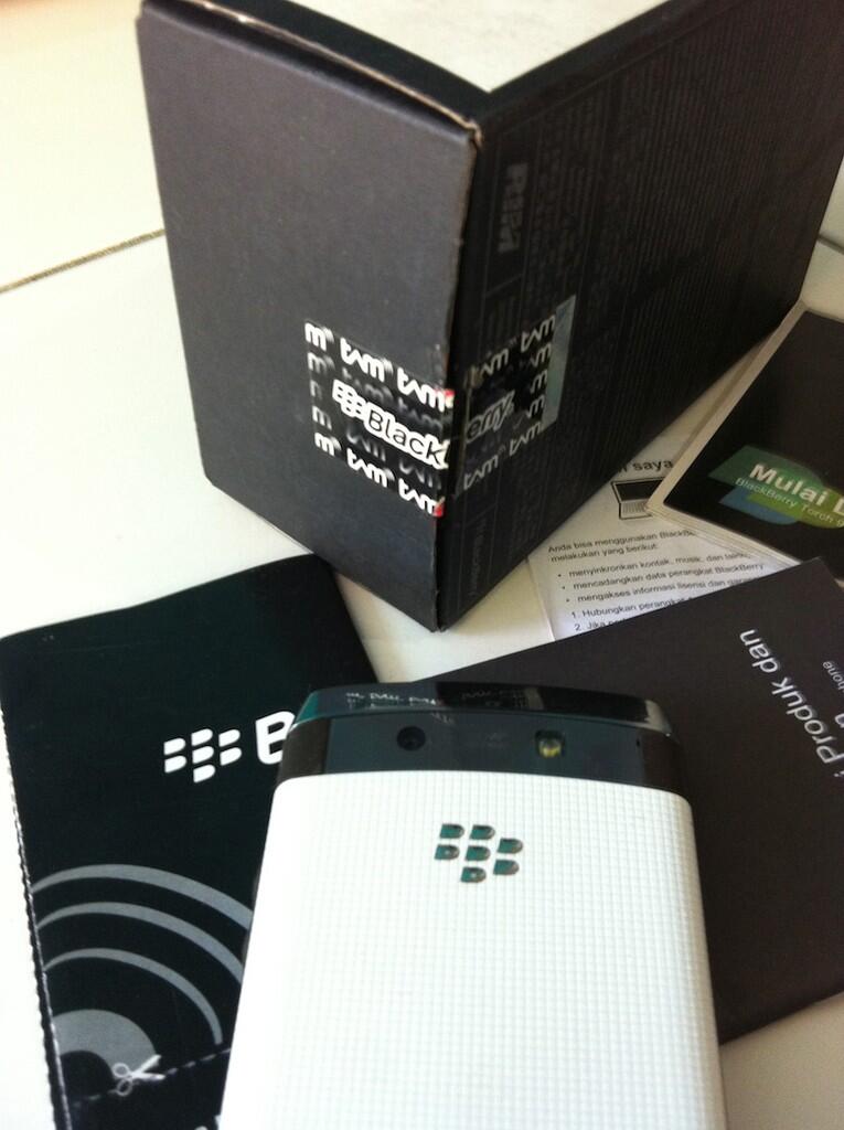 blackberry Torch 2 9810 aka Jennings (MURAH)
