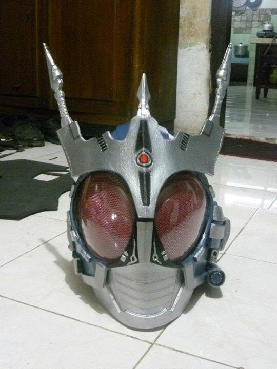 menerima pemesanan kostum cosplay kusus berarmor