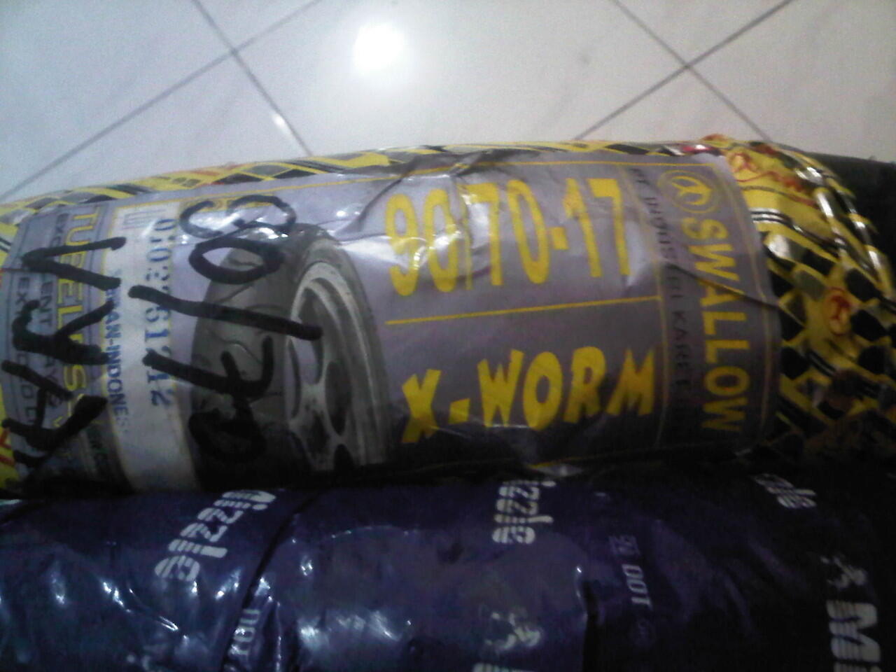 BAN LUAR SEPEDA MOTOR MIZZLE & SWALLOW