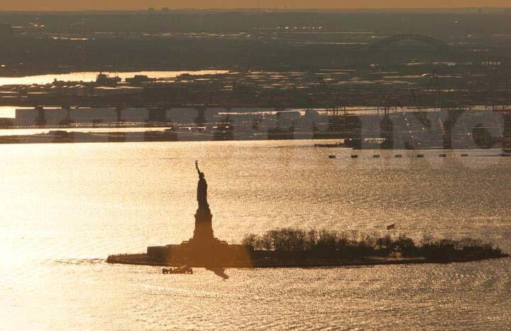 MENGENAL GEHRY TOWER: BANGUNAN RESIDENSIAL TERTINGGI DAN TERBESAR di NEW YORK