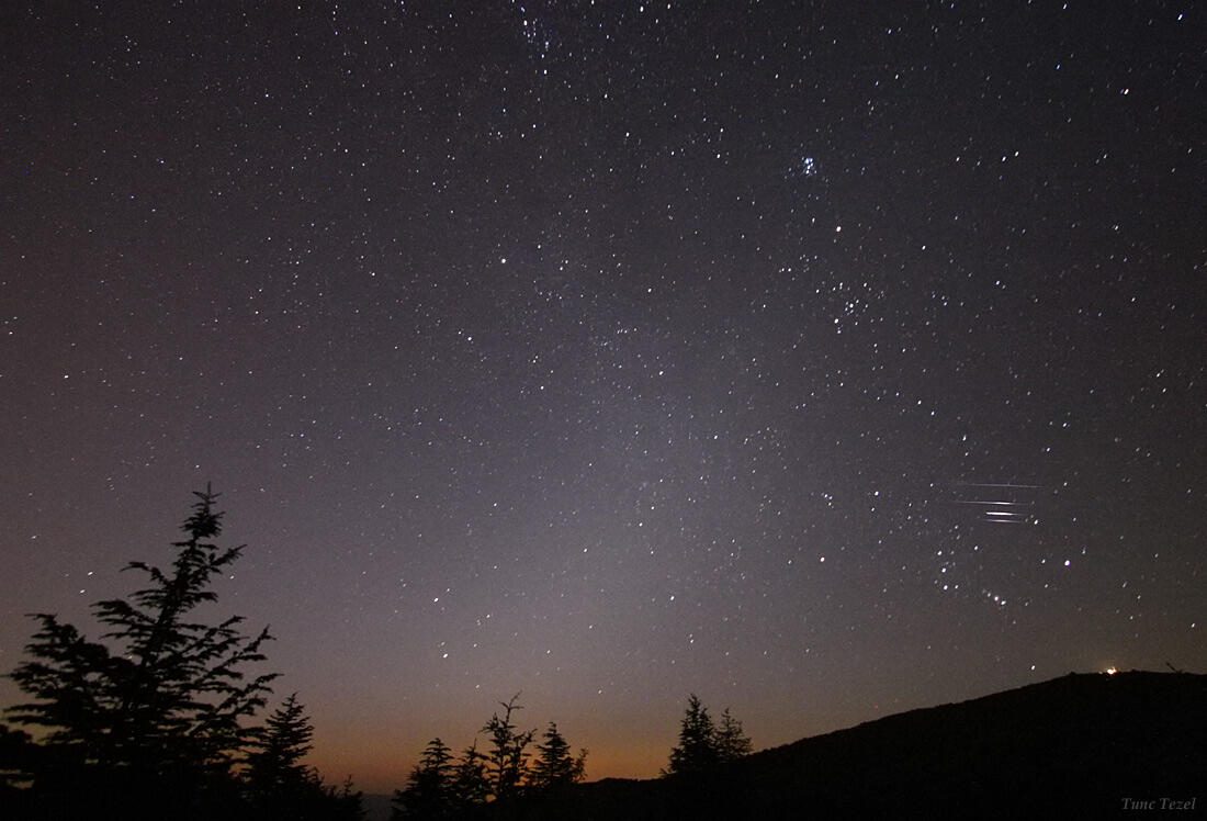 Hujan Meteor Perseid Masih Ada Malam Ini dan Lusa