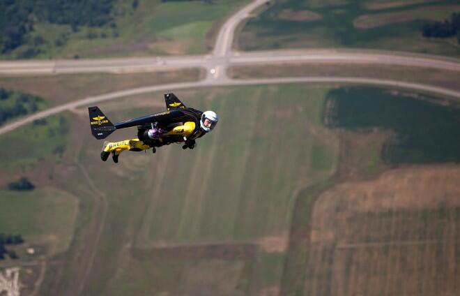 JetMan Membelah Angkasa (PIC)