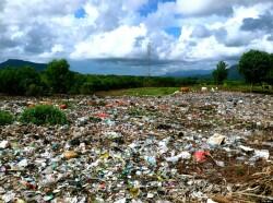 Fotografer Asing Buka Aib Sampah di Laut Indonesia