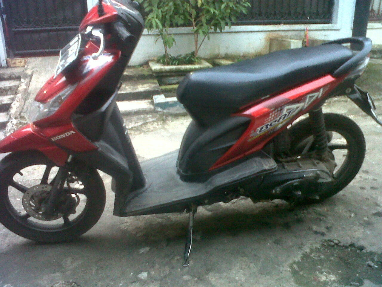 Terjual Jual Motor  Honda Beat  Merah  ex CEWE KASKUS