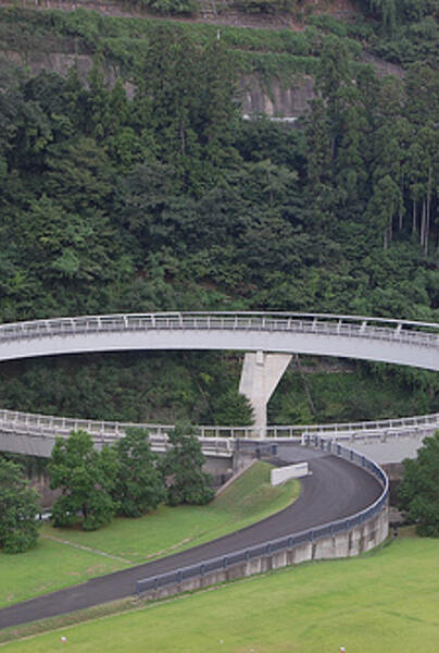 7 Jembatan Paling Unik di Dunia