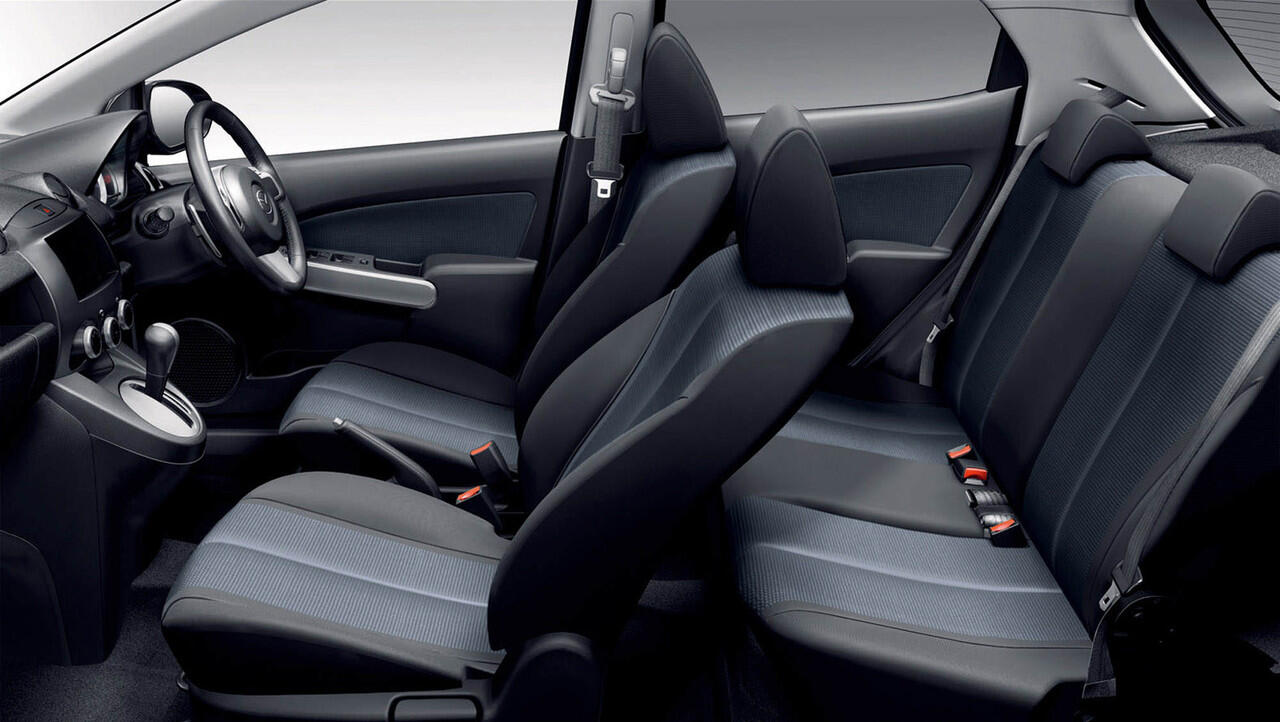 MAZDA 2 SPECIAL DISCOUNT , DAPATKAN PROMO I.I.M.S