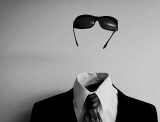 Pengen Jadi "Invisible Man" yang bisa menghilang gan? BISA !!!