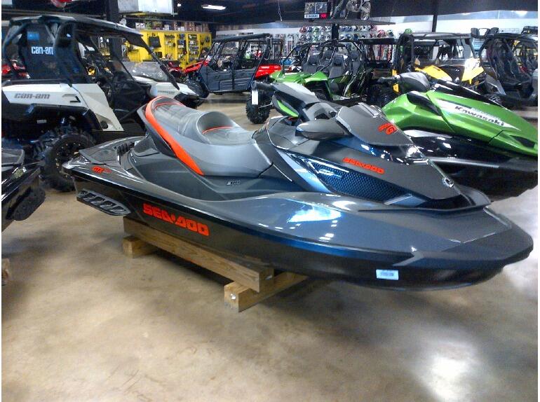 Sea Doo GTI буксировщик