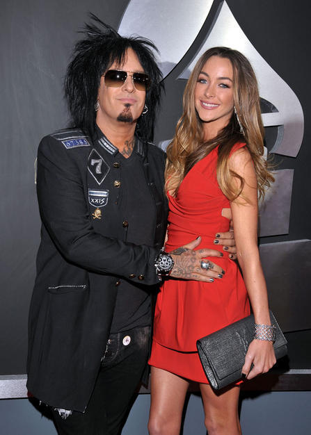 8 pacar Rockstar yang super Cantik (HOT)