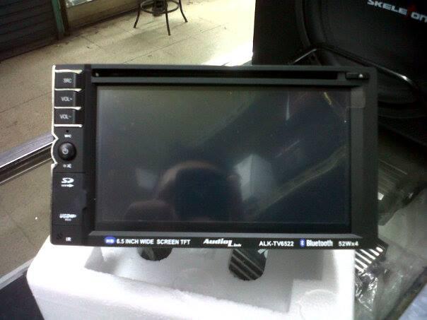Doubledin dvd/tv/bluetooth touchscreen AUDIOLINK 1,3JT Bandung cimahi Panggilan...