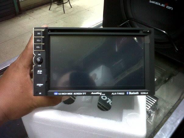 Doubledin dvd/tv/bluetooth touchscreen AUDIOLINK 1,3JT Bandung cimahi Panggilan...
