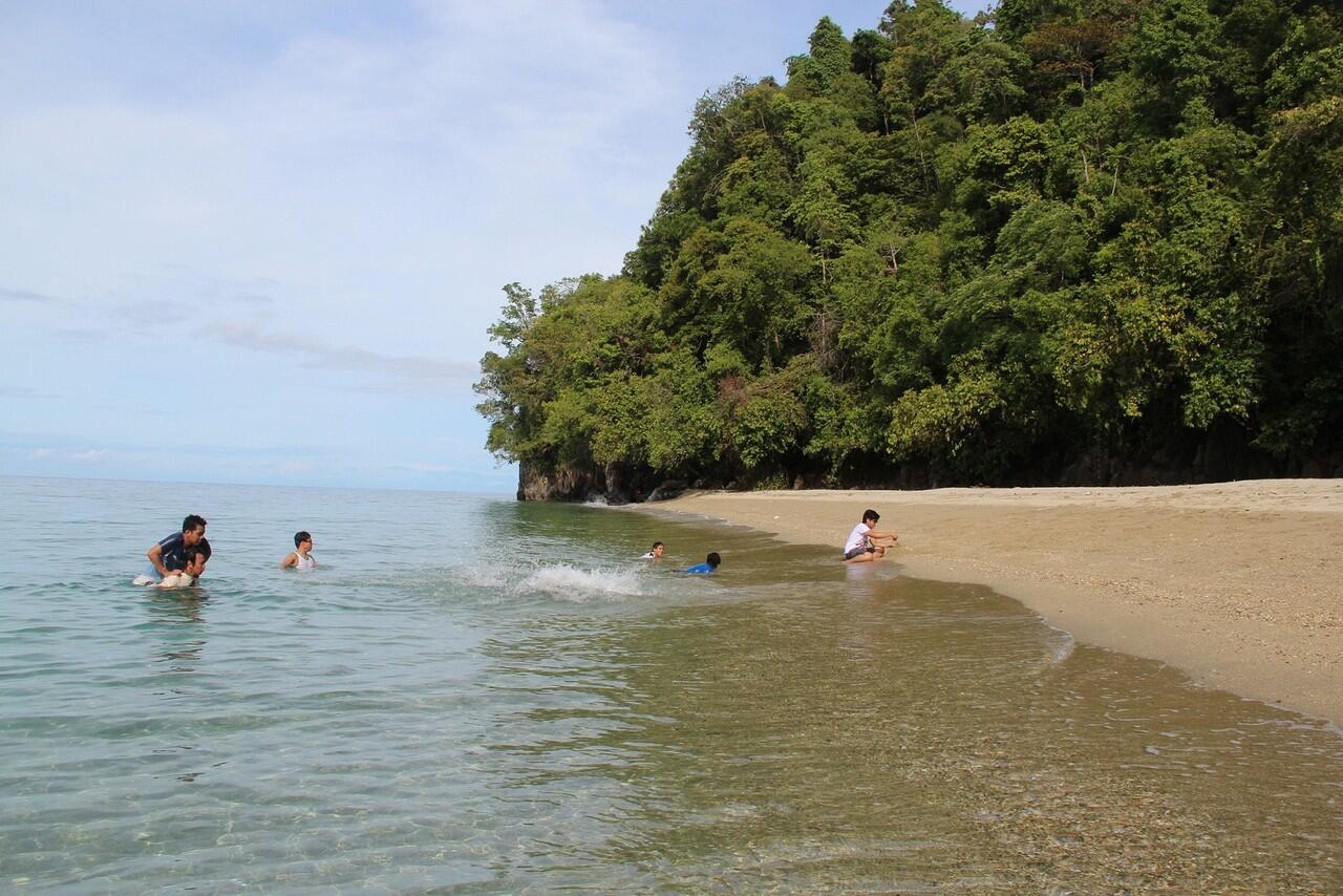 Sungai Terpendek Di indonesia (katanya sih terpendek Ke 2 Di dunia)