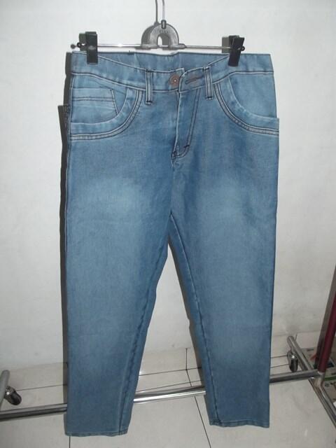 Terjual Grosir  dan Eceran Celana  Jeans  berbagai merk 