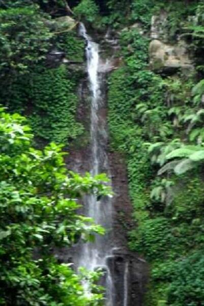 7 Air Terjun Paling Keren Tak Jauh dari Jakarta
