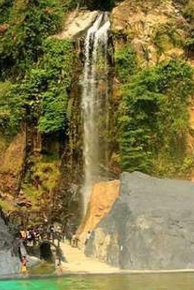 7 Air Terjun Paling Keren Tak Jauh dari Jakarta