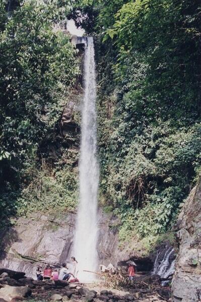7 Air Terjun Paling Keren Tak Jauh dari Jakarta