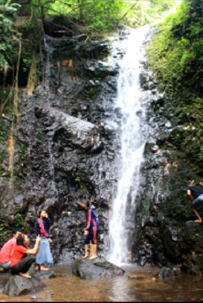 7 Air Terjun Paling Keren Tak Jauh dari Jakarta