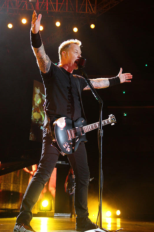 Konser Metallica Di Cina Sukses Besar dan Sold Out! Bagaimana Indonesia?