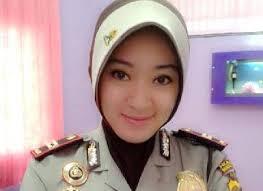 CANTIK ITU RELATIF SIHHH,....