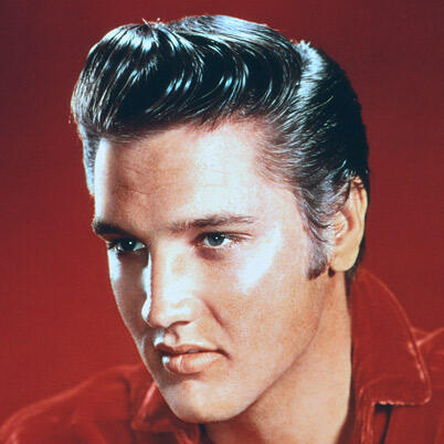 Michael Jacskon vs Elvis Presley ( siapa yang layak menjadi king of music)