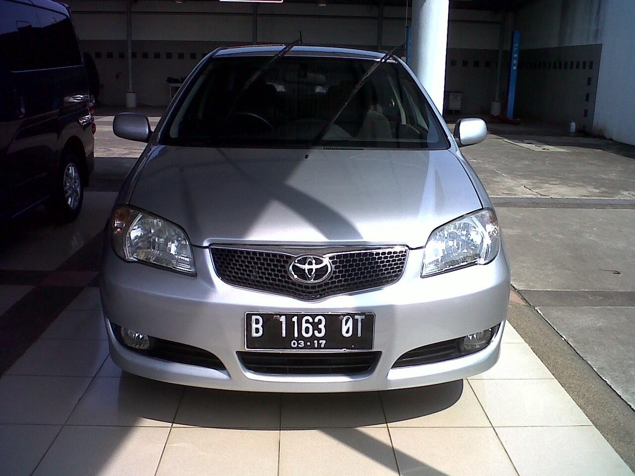 Toyota Vios G manual silver tahun 2006 harga nego