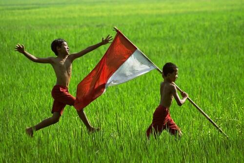 Sudahkah Bendera Merah Putih Berkibar di Depan Rumah Anda ???