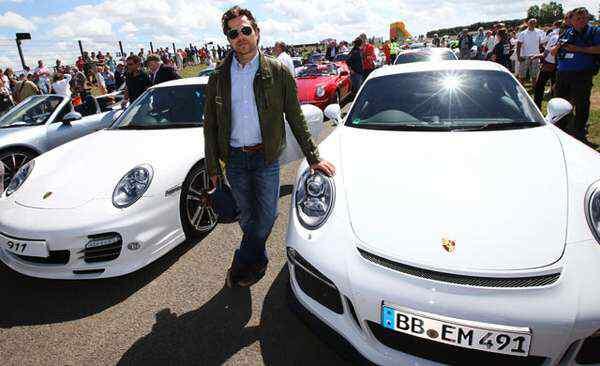 Porsche 911 Pecahkan Rekor Dunia