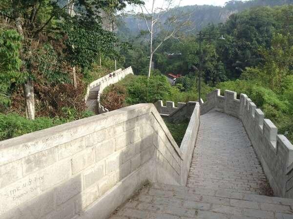 Tembok Raksasa China Ala Sumatera Barat