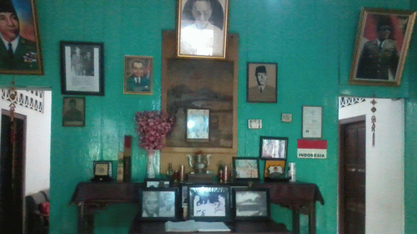 ★★ Mengintip Rumah Pengasingan Ir. Soekarno di Rengasdengklok ★★