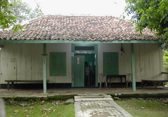 ★★ Mengintip Rumah Pengasingan Ir. Soekarno di Rengasdengklok ★★