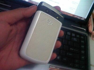 JUAL/TT/BARTER BB ONYX 9700 COD SOLO JOGJA MURAH