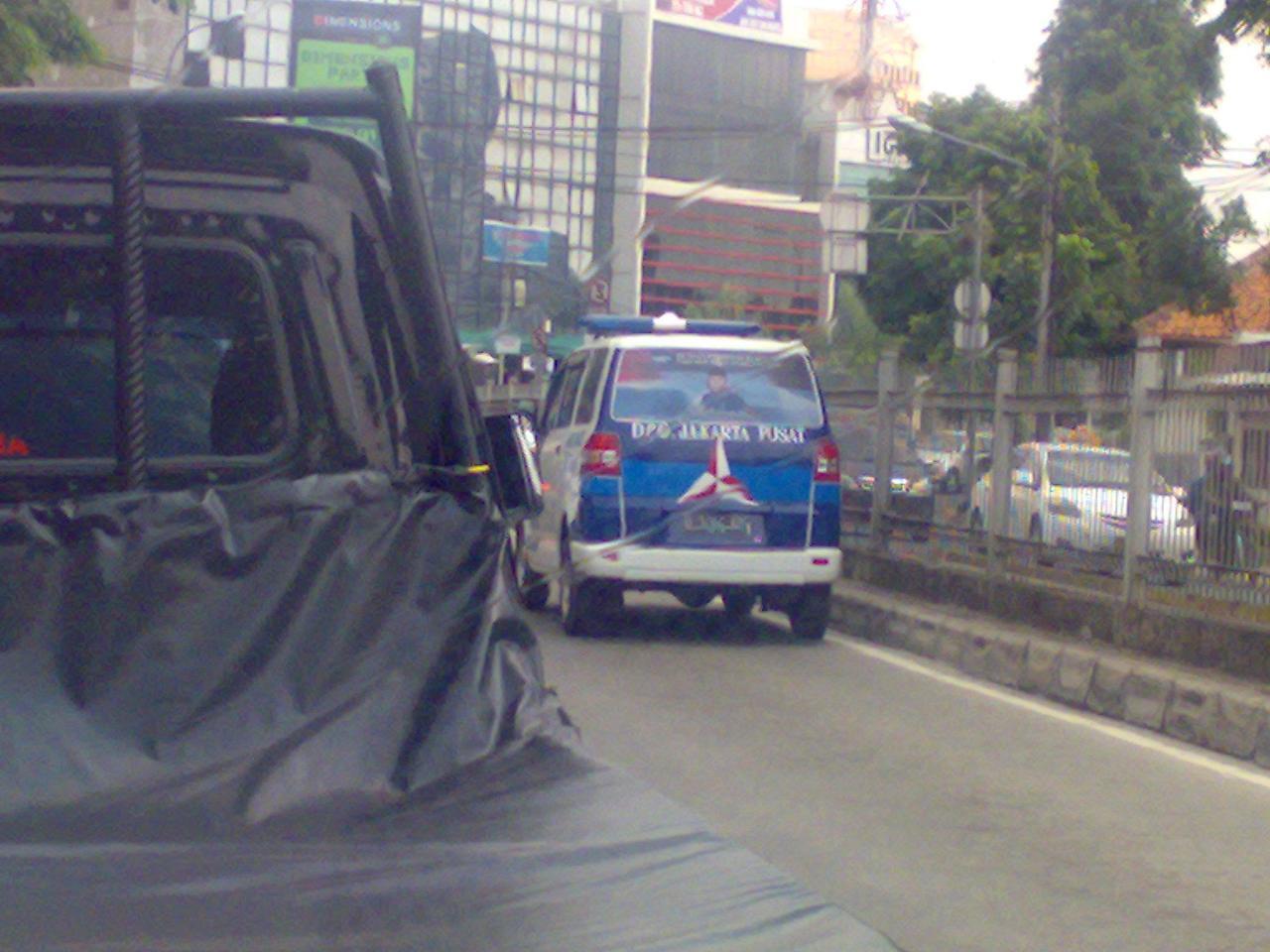 &#91;SHARE&#93; Foto-Foto Aparat Masuk Busway 