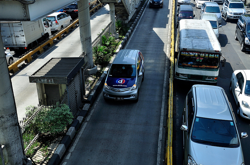 &#91;SHARE&#93; Foto-Foto Aparat Masuk Busway 