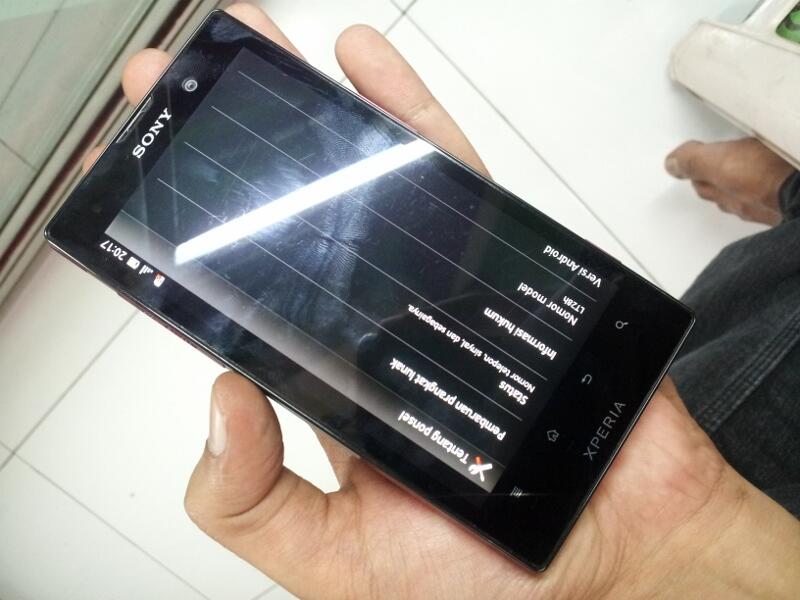 SONY XPERIA ION RED LT28I FULLSEETT MINTTT CONDITION