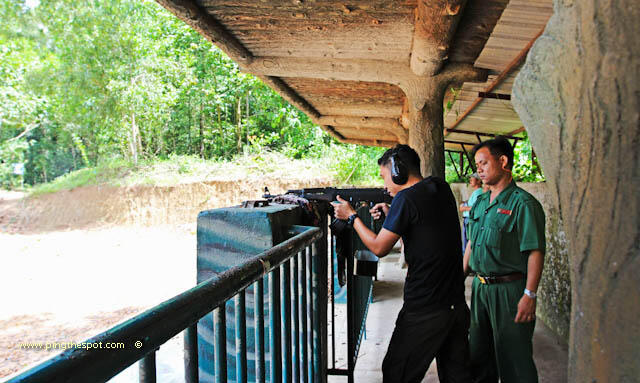 Wisata jajal senjata AK-47, sini tempat nya. &#91;Traveller penggemar FPS game masuk..&#93;