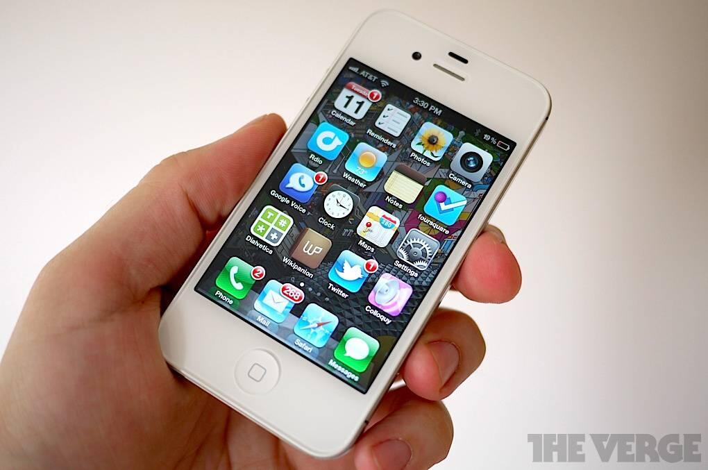 Aplle iPhone 5 16GB dengan harga spesial (promo toko) Rp. 1.500.000,.