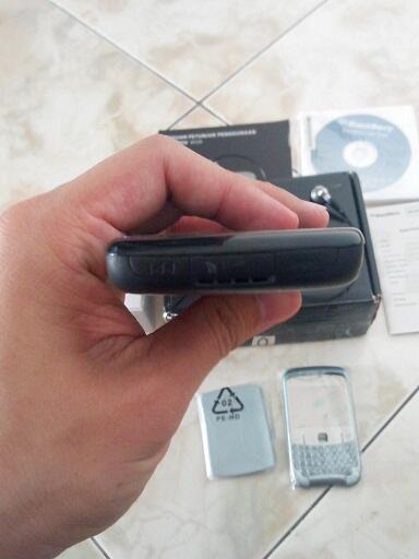 BB Gemini 8520 Frost Blue Fullset Normal Udah Pake OS Hybrid Murah Gan