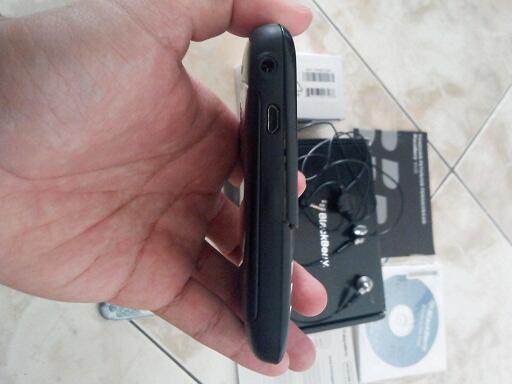 BB Gemini 8520 Frost Blue Fullset Normal Udah Pake OS Hybrid Murah Gan