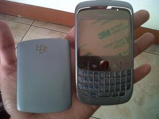 BB Gemini 8520 Frost Blue Fullset Normal Udah Pake OS Hybrid Murah Gan