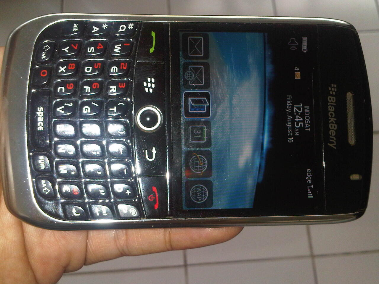 BB 8900 JAVELIN DEPOK
