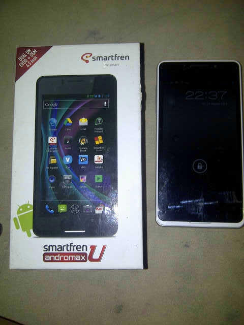 WTS : BB blackbery torch 2 jenning mulus 99% & Andromax U mulus 99% ex.cewe Jogja