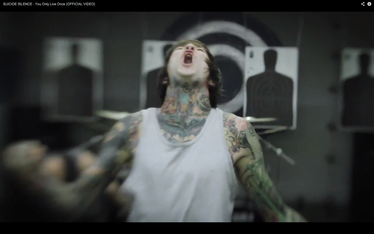 Fans suicide silence masuk