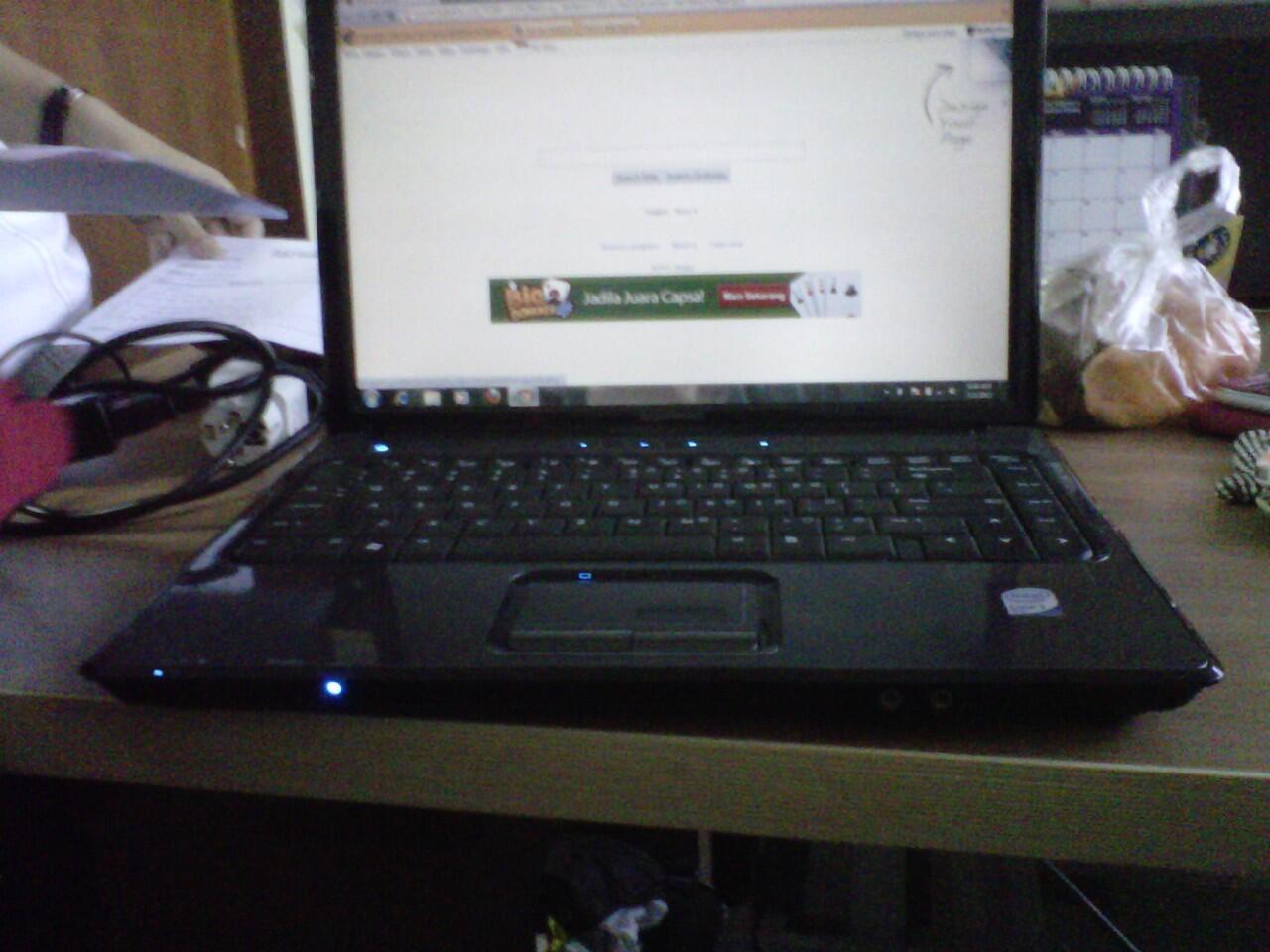 Laptop Compaq Presario V3000