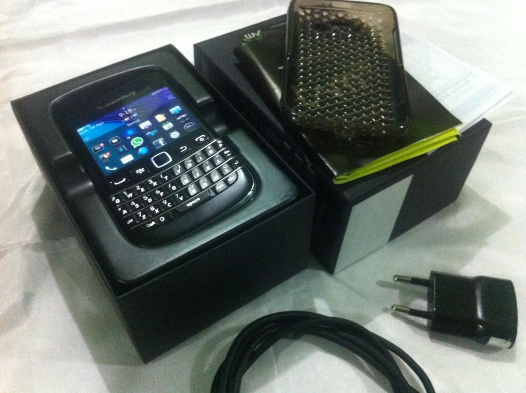 blackberry onyx 3 bellagio baru 2 bulan, garansi TAM